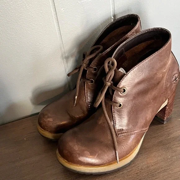 VTG Rare Dr. Doc Martens Viviana Leather Brown Booties heel 3" W7 steam punk - Picture 4 of 14